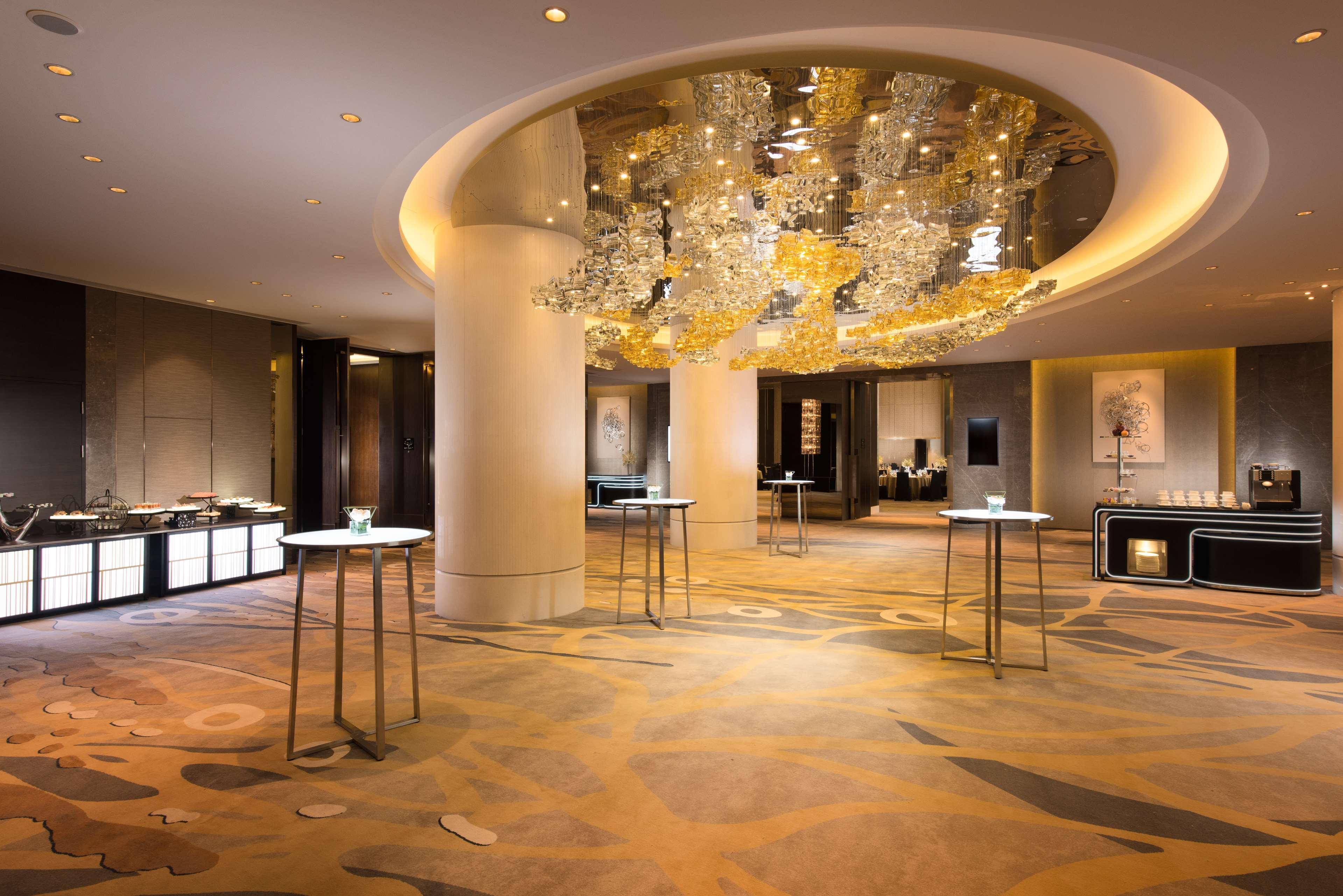 Hilton Чоушан Екстериор снимка