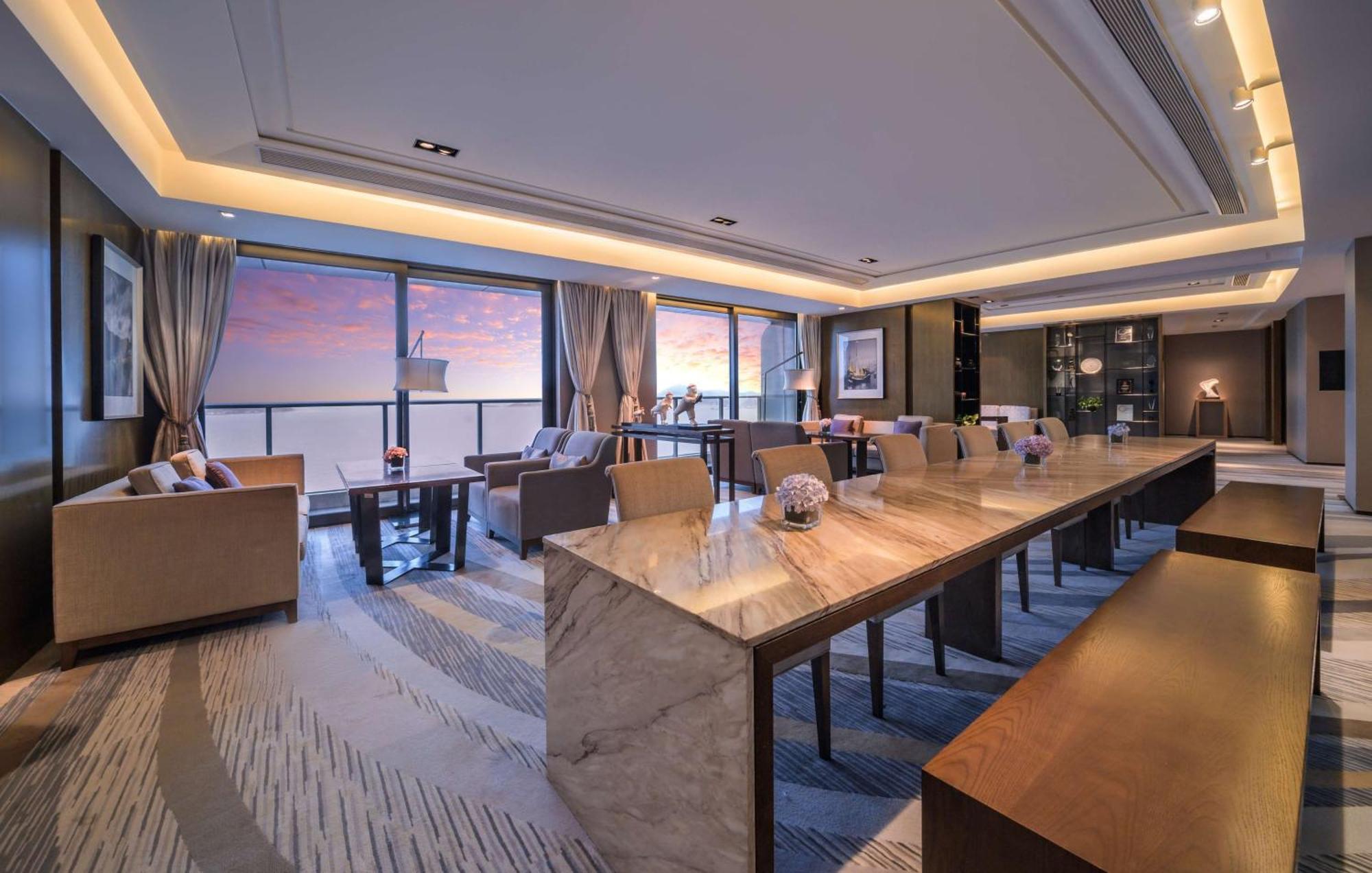 Hilton Чоушан Екстериор снимка