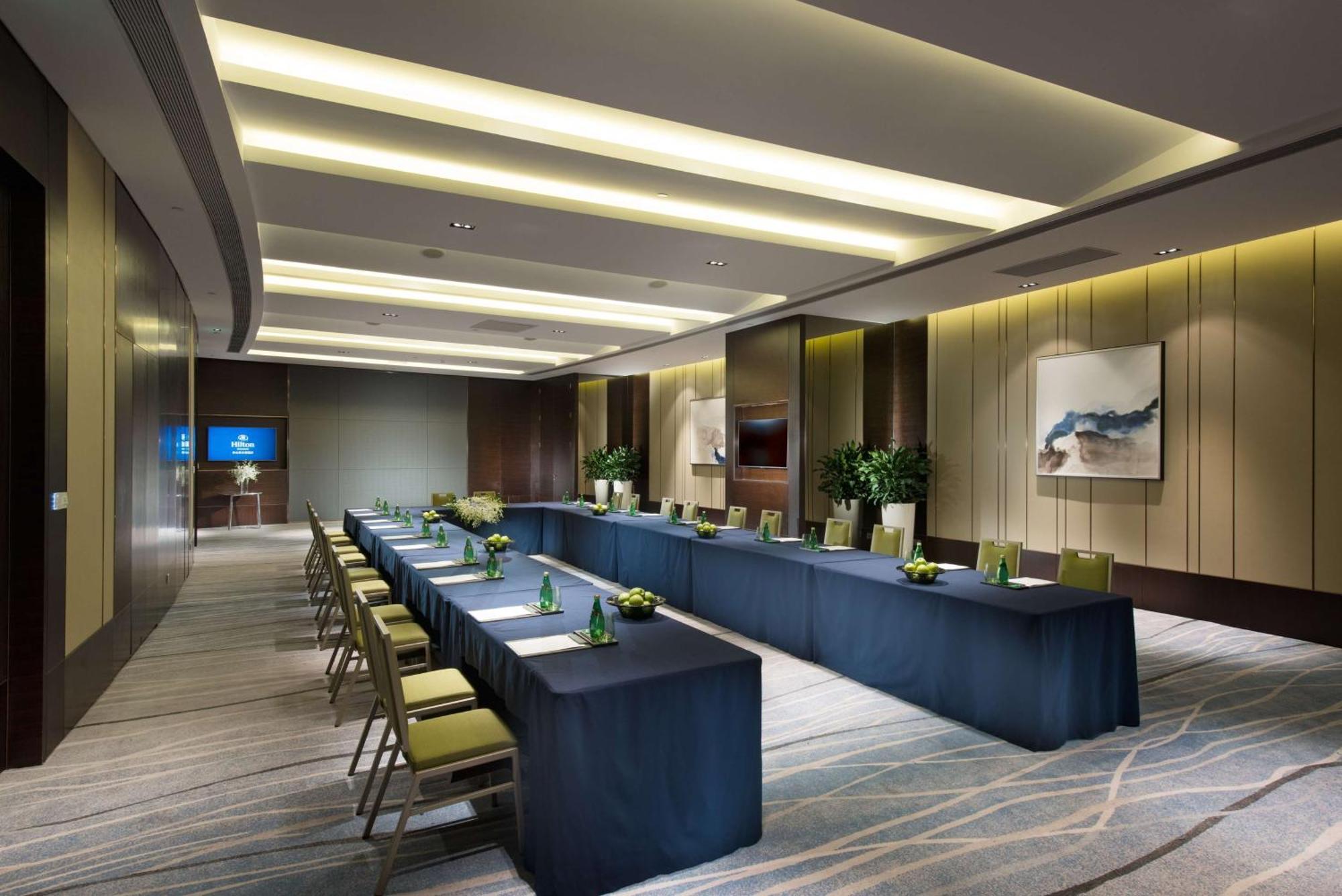 Hilton Чоушан Екстериор снимка