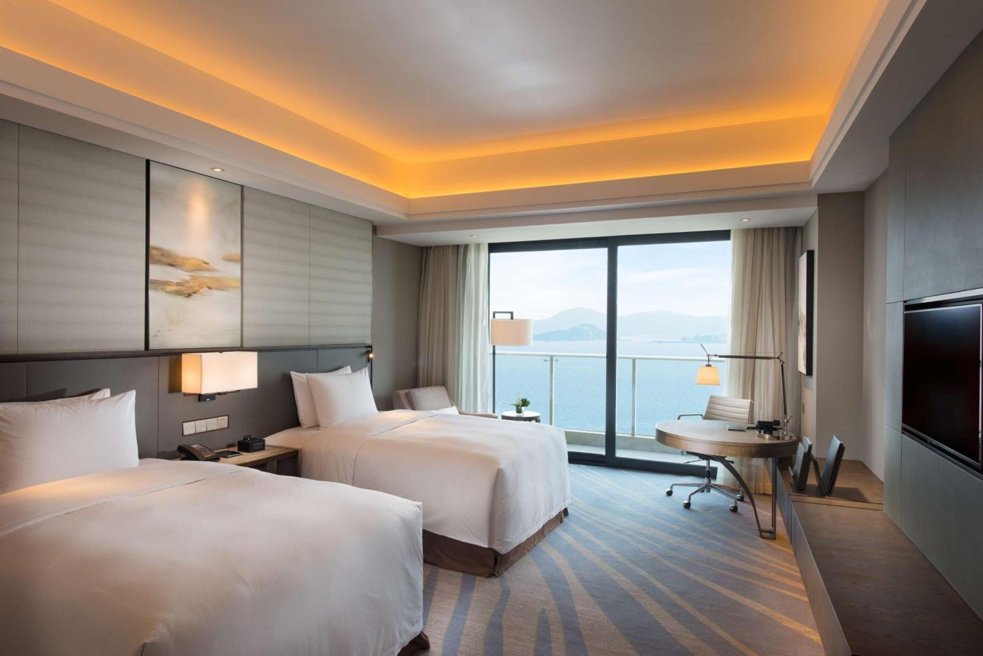Hilton Чоушан Екстериор снимка