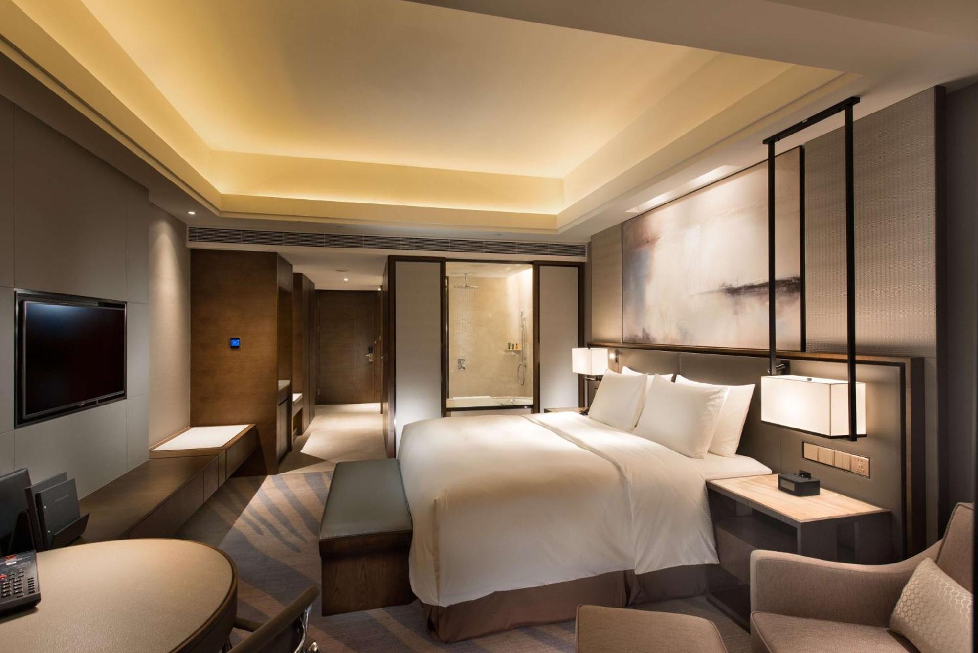 Hilton Чоушан Екстериор снимка