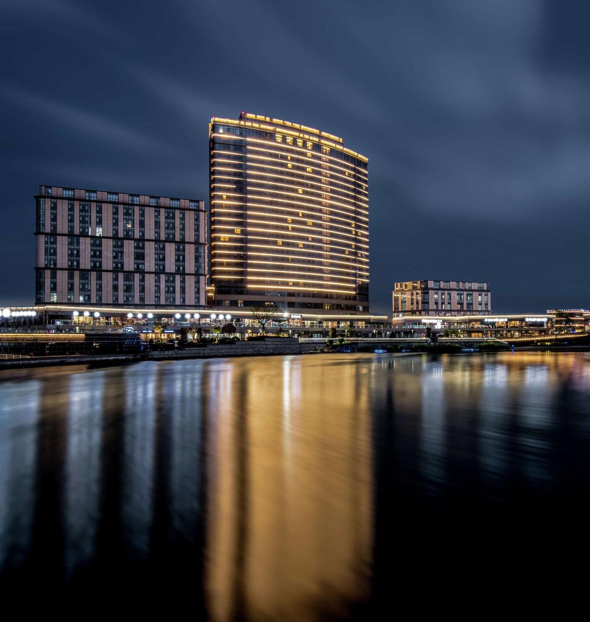 Hilton Чоушан Екстериор снимка
