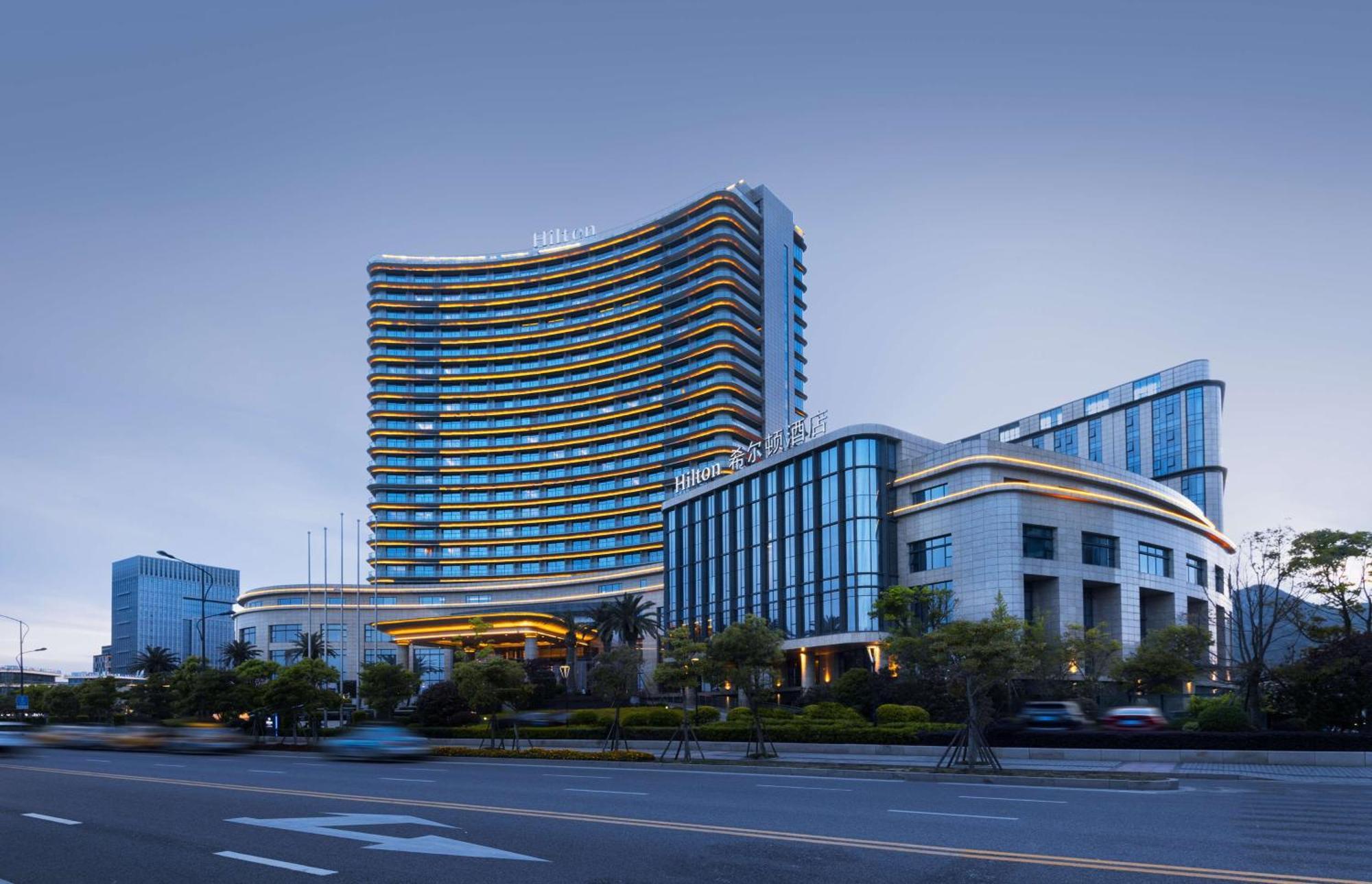 Hilton Чоушан Екстериор снимка